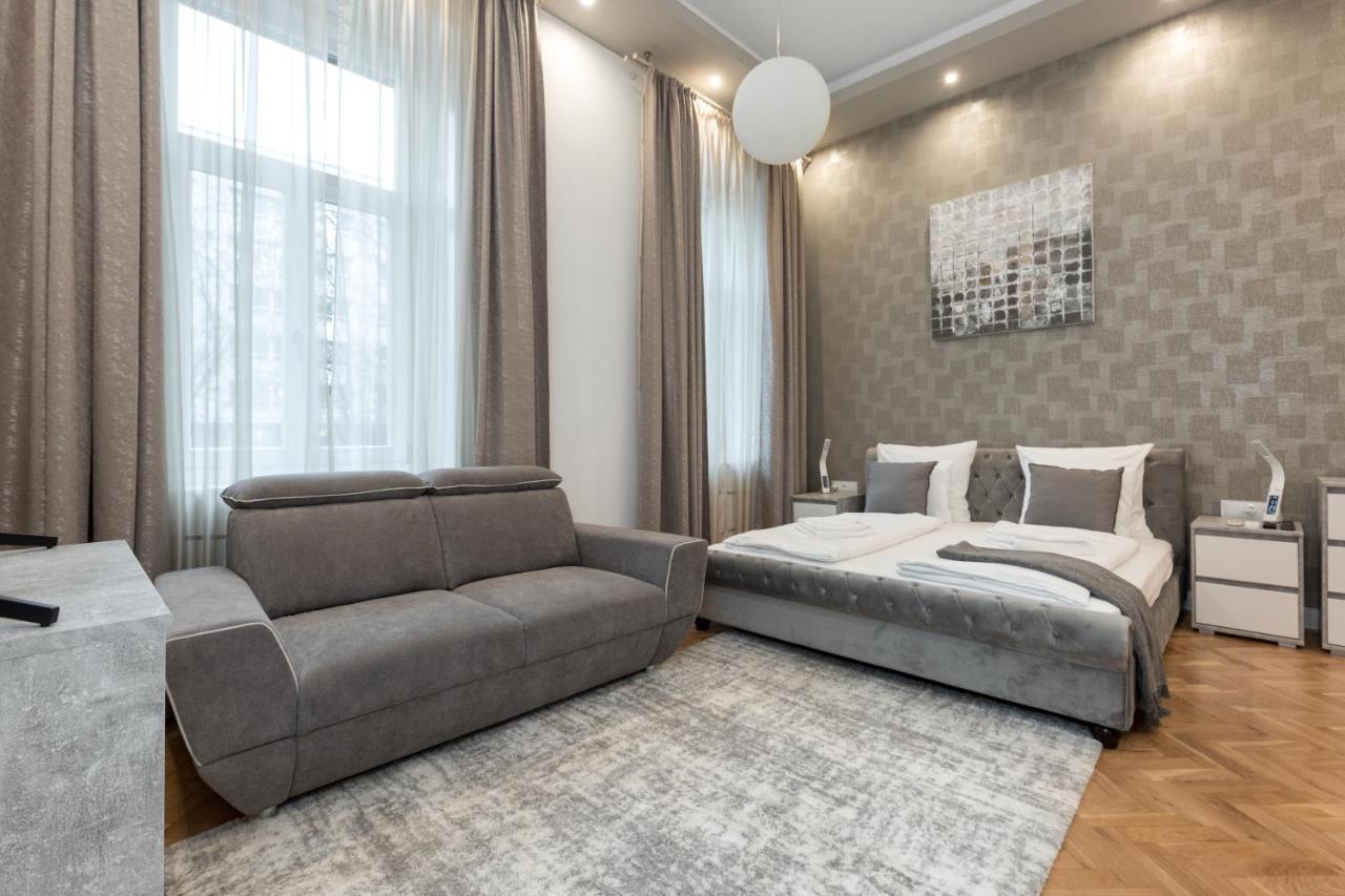 City Center Grand Luxury W 2Br/2Bt Будапеща Екстериор снимка